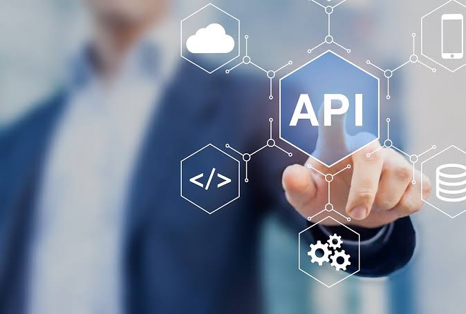 Integração de APIs e sistemas corporativos